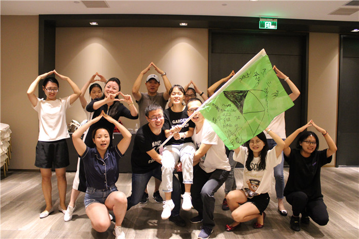 北水动向|北水成交净买入117.14亿 理想i8上市后股价重挫 北水逢低抢筹理想(02015)超20亿港元