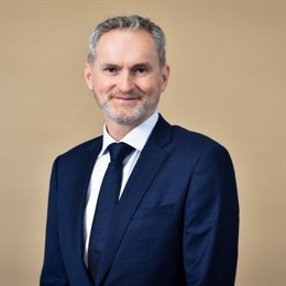 特朗普威胁对华征收200%关税，外交部回应