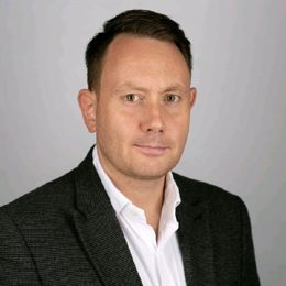 耀才证券金融(01428)：与有关部门的收购流程正按计划推进